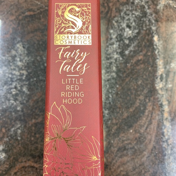 STORYBOOK COSMETICS EYESHADOW PALETTE - Picture 2 of 8